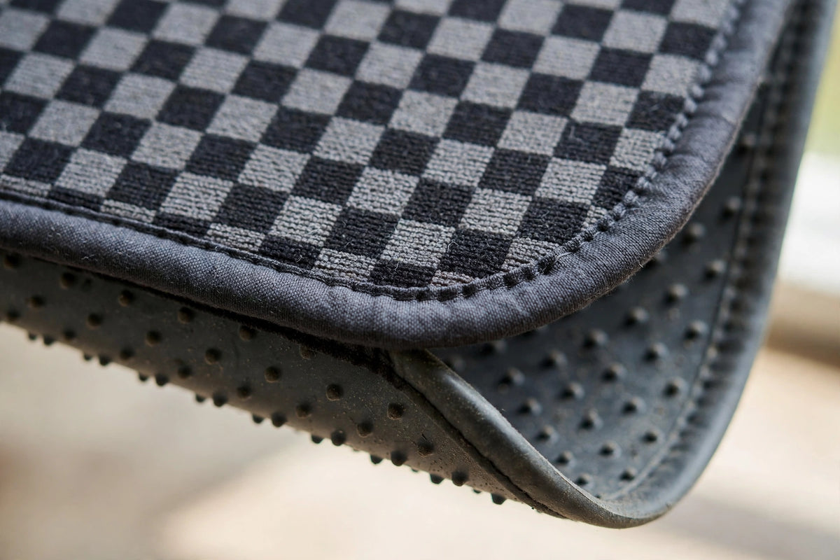 detail2-checker-edge