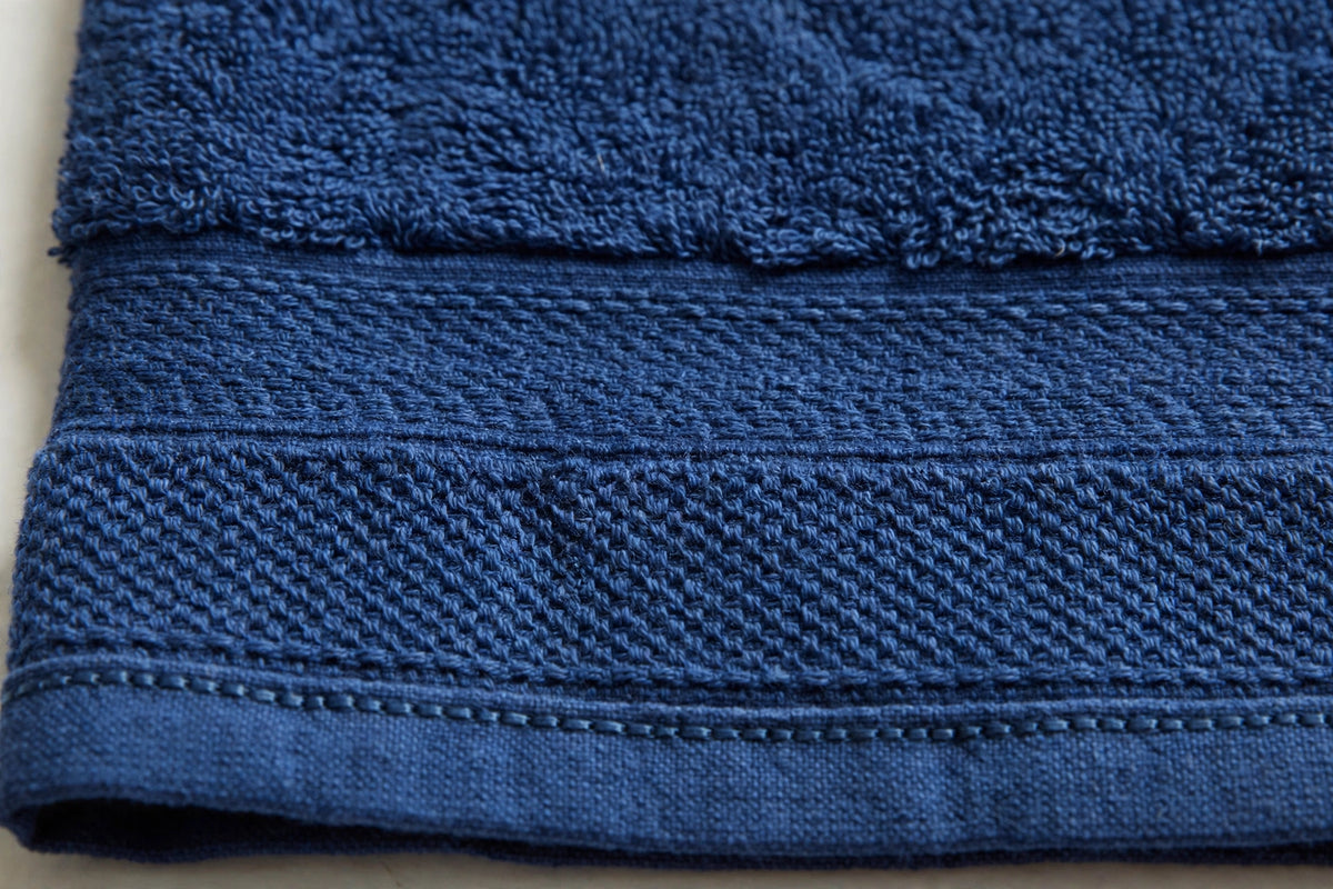 detail2-handtowel-hem