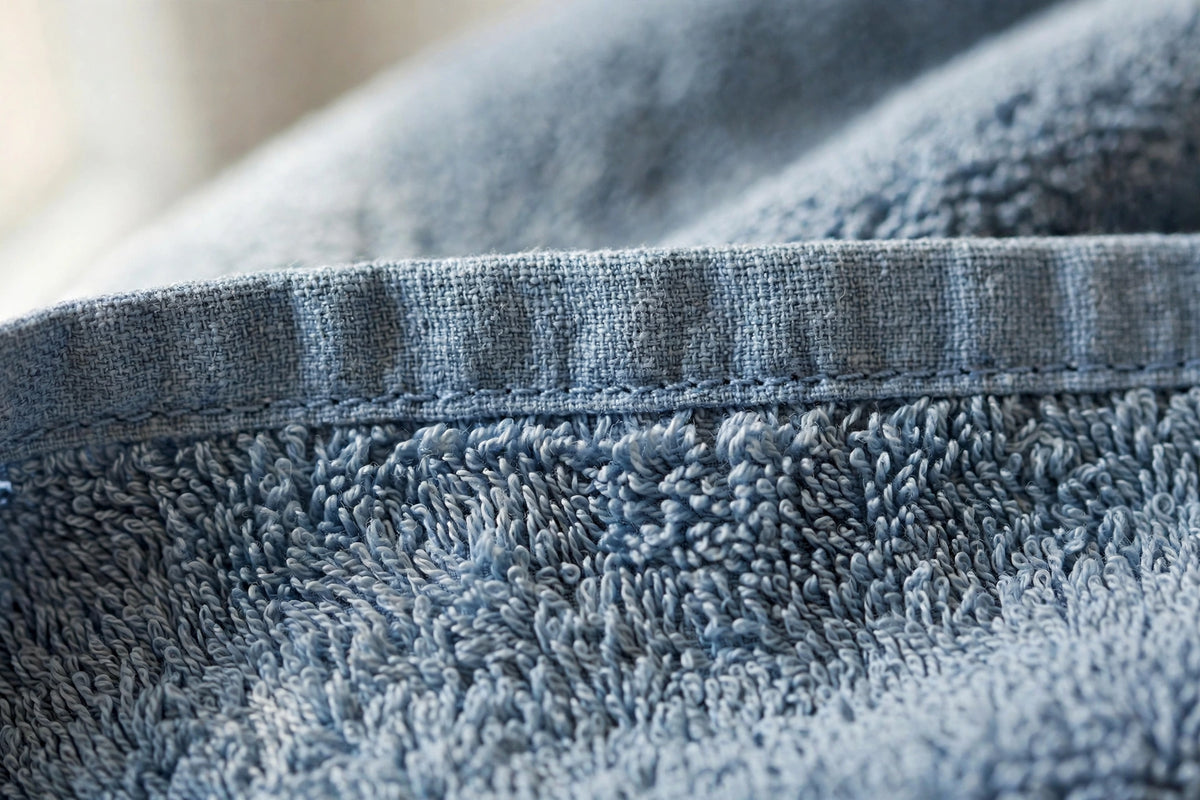 detail2-monogram-hem