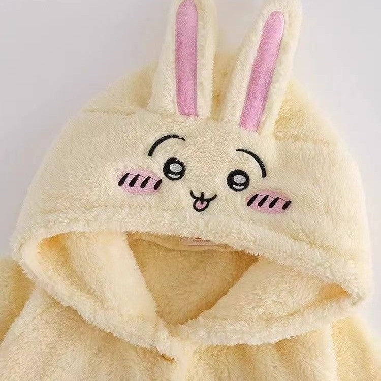 robe hood detail